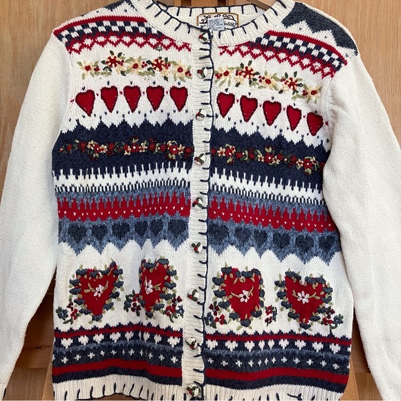 Heirloom Collectibles vintage knit cardigan! - Picture 2 of 6